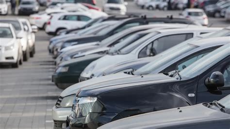 Új autók forgalomba helyezése