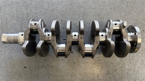 új főtengely értéke