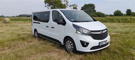 9 személyes kisbusz bérlés