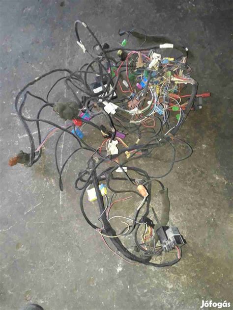 A kábelköteg elhelyezkedése a járműben