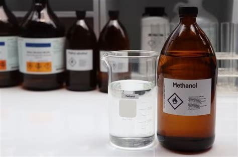 A metanol molekuláris szerkezete