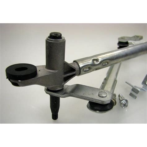 Ablaktörlő mechanika csavaros rögzítése