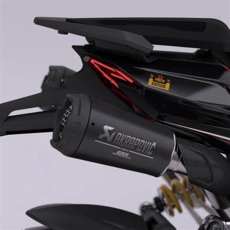 Akrapovic kipufogórendszer