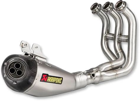 Akrapovic kipufogórendszer versenyautóhoz