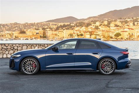 Audi S5 vonóhoroggal