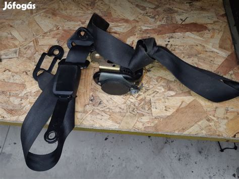 Autó biztonsági öve