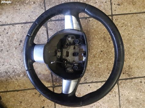 Autó kormánykerék vezérlése