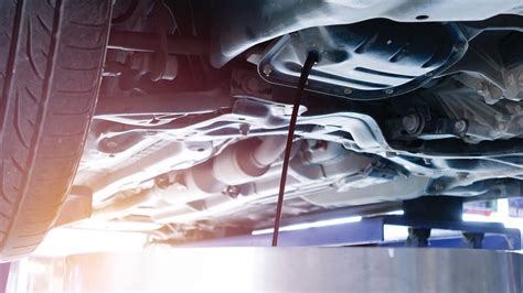 Autó olajcsere illusztráció