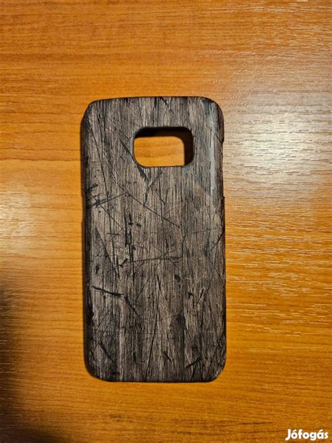 Autógumi mintás telefontok