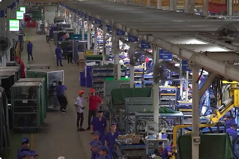 Autógyár szerelőszalag