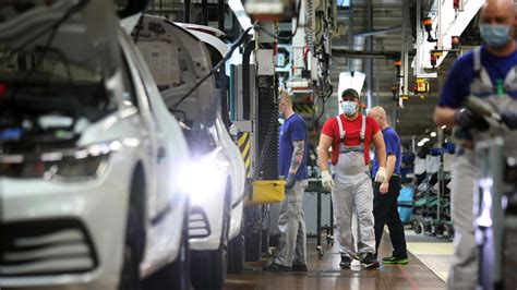 Autóipari munkahely