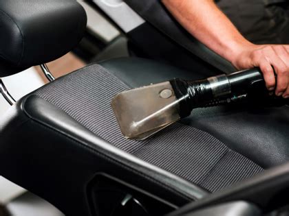 Autókárpit tisztítás lépései