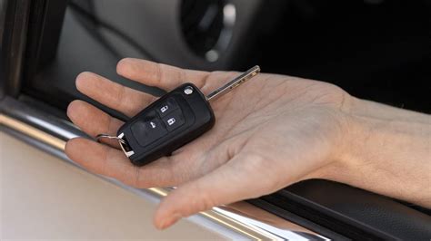 Autókulcs távirányítóval