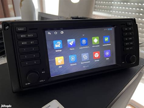 Autórádió fejegység