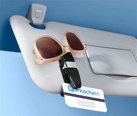 Autós szemüvegtartó csipesz