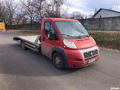 Autószállító tréler