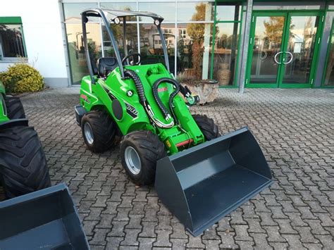 Avant 640 rakodógép