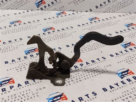 BMW E39 motorháztető nyitó kar