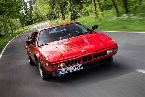 BMW M1 bukólámpával