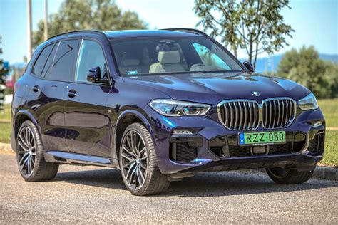 BMW X5 zöld rendszámmal