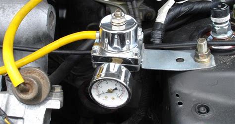 Benzinnyomás szabályozó