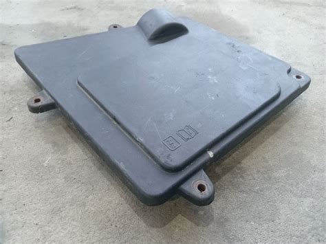 Biztosítéktábla fedél