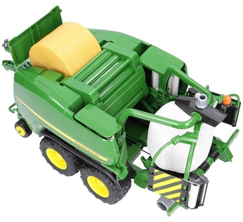 Bruder John Deere C441R kombinált bálázó-csomagoló