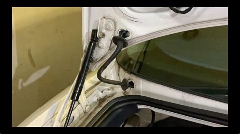 Csomagtér javítás