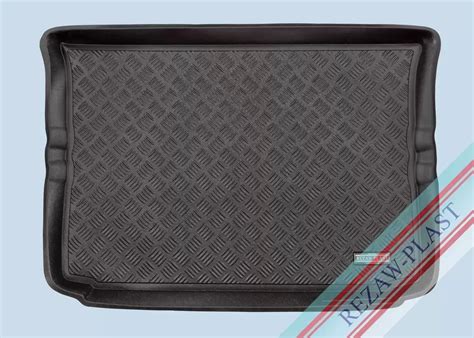 Csomagtértálca tisztítása