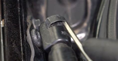 Csomagtartó teleszkóp csere