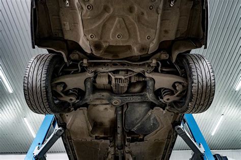 Egyenetlen gumikopás