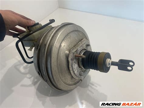 Fékrásegítő csere