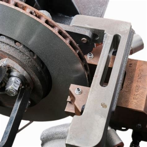 Féktárcsa eltávolítása