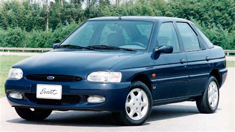 Ford Escort műszerfal felújítás