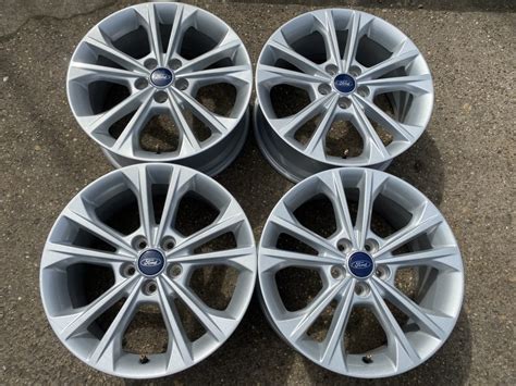 Ford Focus felni típusok