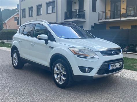 Ford Kuga panorámatetővel