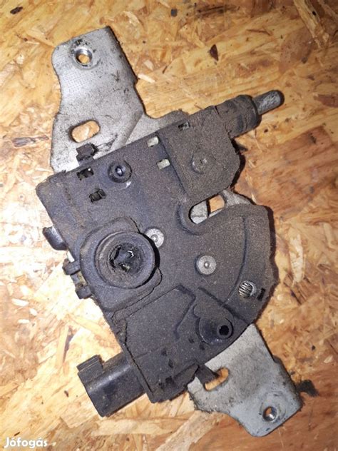 Ford Mondeo MK2 zárszerkezet