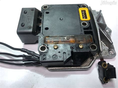 Ford Mondeo adagoló