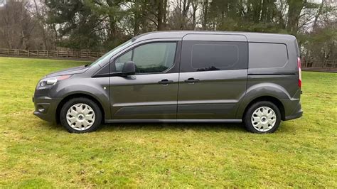 Ford Transit Connect Raktér