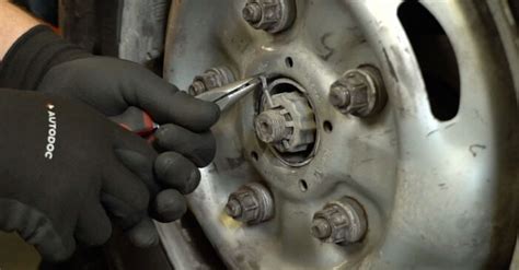 Ford Transit kerékcsapágy szerszámkészlet