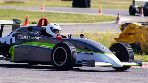Formula Renault versenyautó