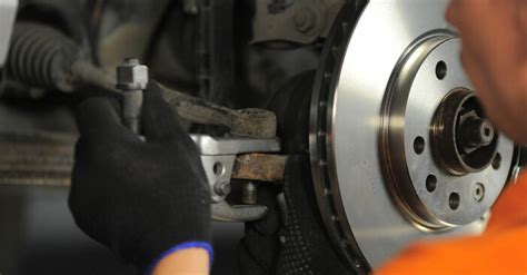 Gömbfej csere lépései