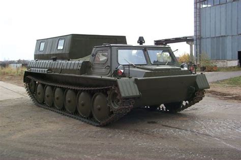 GAZ-34039 lánctalpas jármű