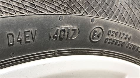 Gumiabroncs DOT száma