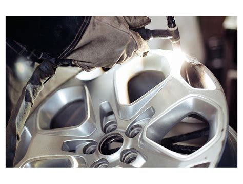 Gumiszerelés és felni javítás