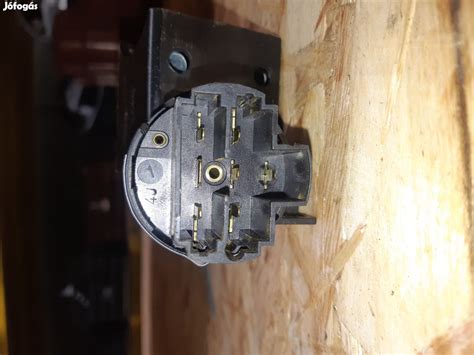 Gyújtáskapcsoló szerkezete