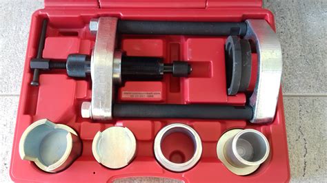 Hátsó szilent prés szerszám