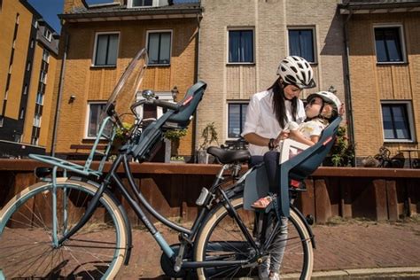 Hátul szerelhető gyerekülés