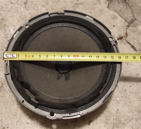 Hangszóró méretek