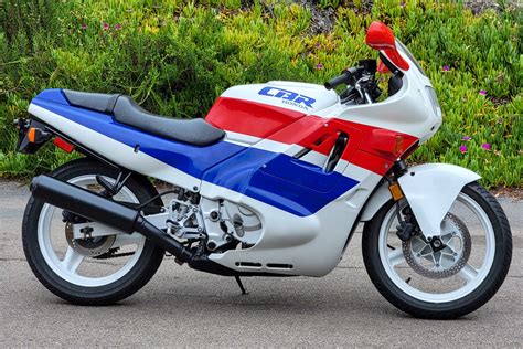 Honda CBR 600F 1987